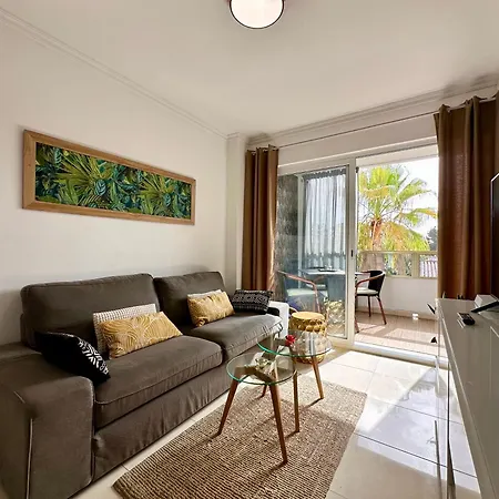 Sunny Near Yumbo And Dunes プラヤ・デル・イングレス