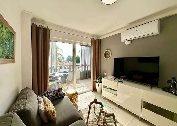 Sunny Near Yumbo And Dunes